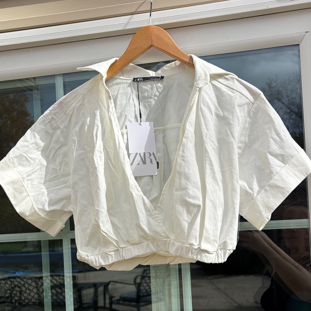 Zara Women's White V-Neck Blouse NWT